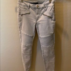 Too big on me, only work one time.